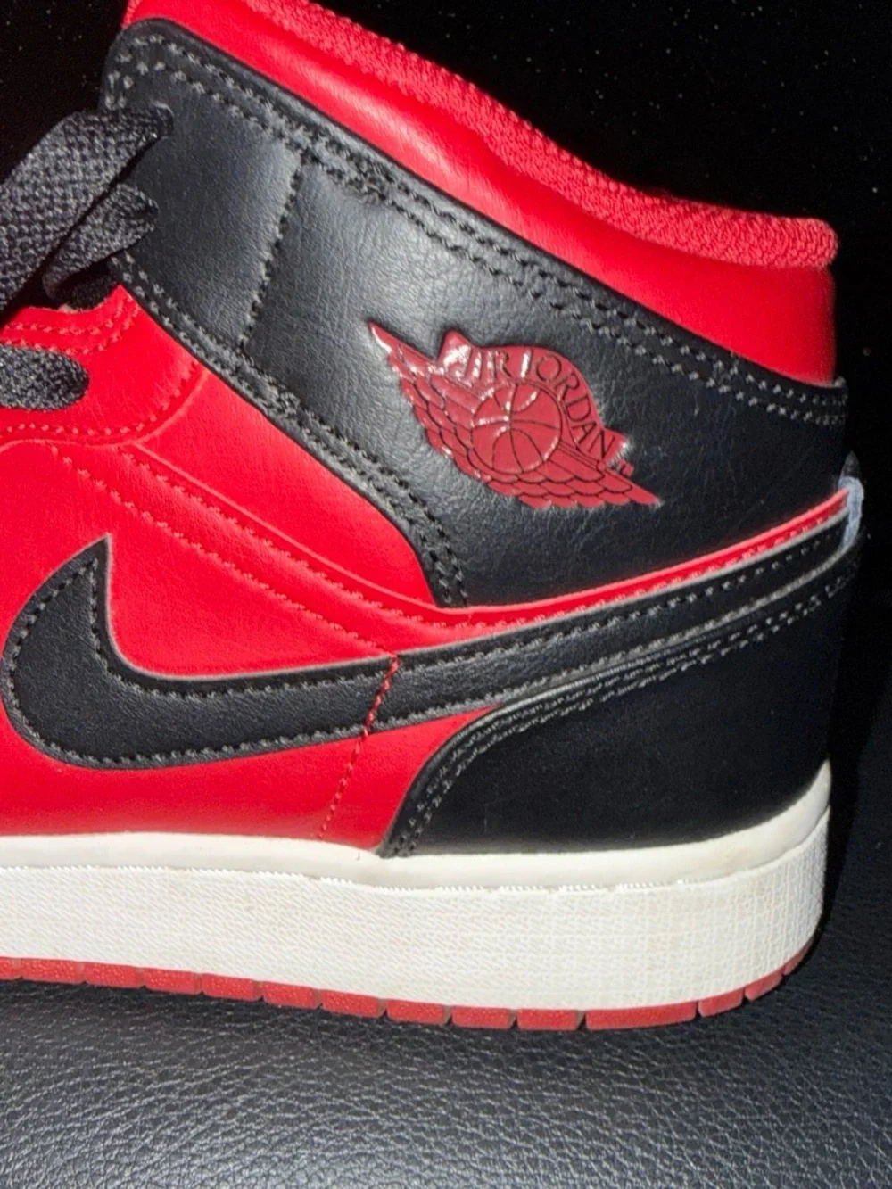 Nike Air Jordan 1 Mid Sneakers - Red/Black